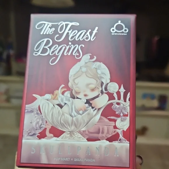 Skullpanda The Feast Begins Figure Blind Box - Picture 1 of 2